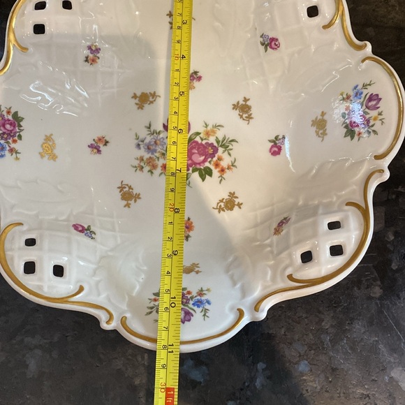 Ceramic vintage large footed fruit bowl - Picture 6 of 7